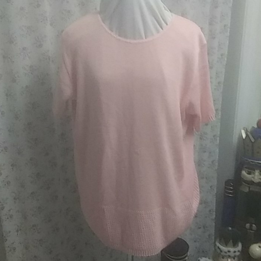 Two twenty short sleeve sweater